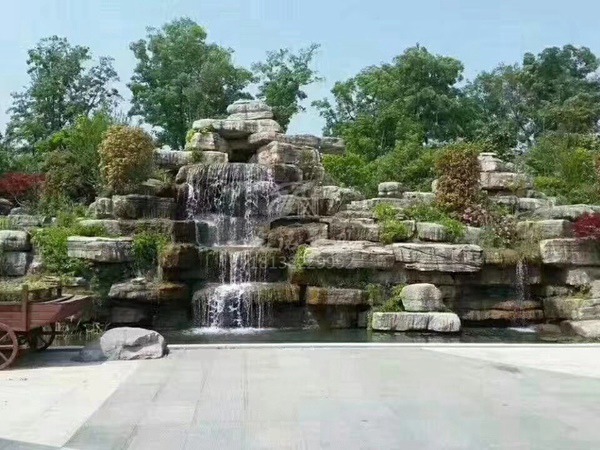 音樂噴泉公司，北京噴泉公司，噴泉設(shè)計公司，音樂噴泉廠家，噴泉施工廠家，噴泉設(shè)備生產(chǎn)廠家，保定噴泉公司，音樂噴泉廠，音樂噴泉，仿木欄桿，仿木欄桿廠家，水泥欄桿廠家，混凝土仿木樁，仿木樁廠家，塑石假山，塑石假山公司，水泥假山施工公司
